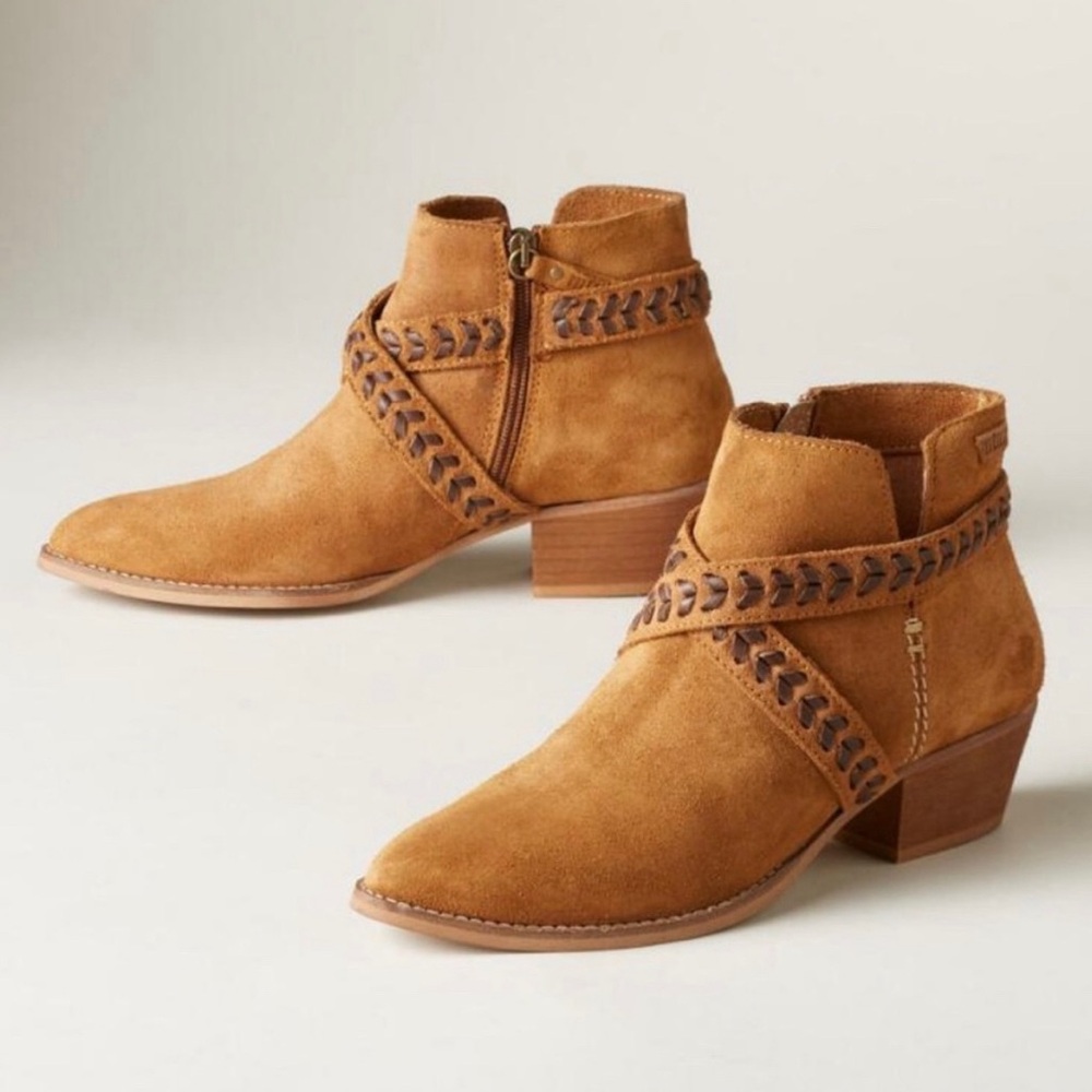 MTNG. Suede Booties